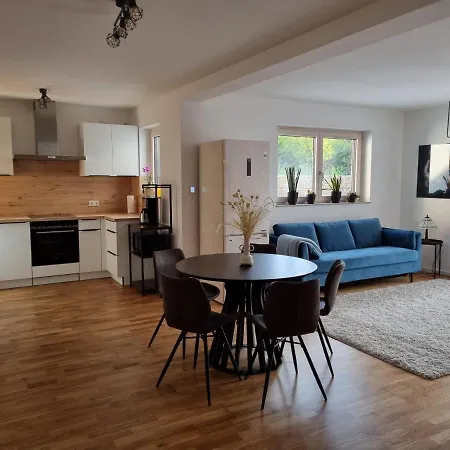 Apartamento Gemütliche Premium Mit Terrasse Nähe S-bahn Burgthann