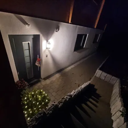 Gemütliche Premium Mit Terrasse Nähe S-bahn Apartment *